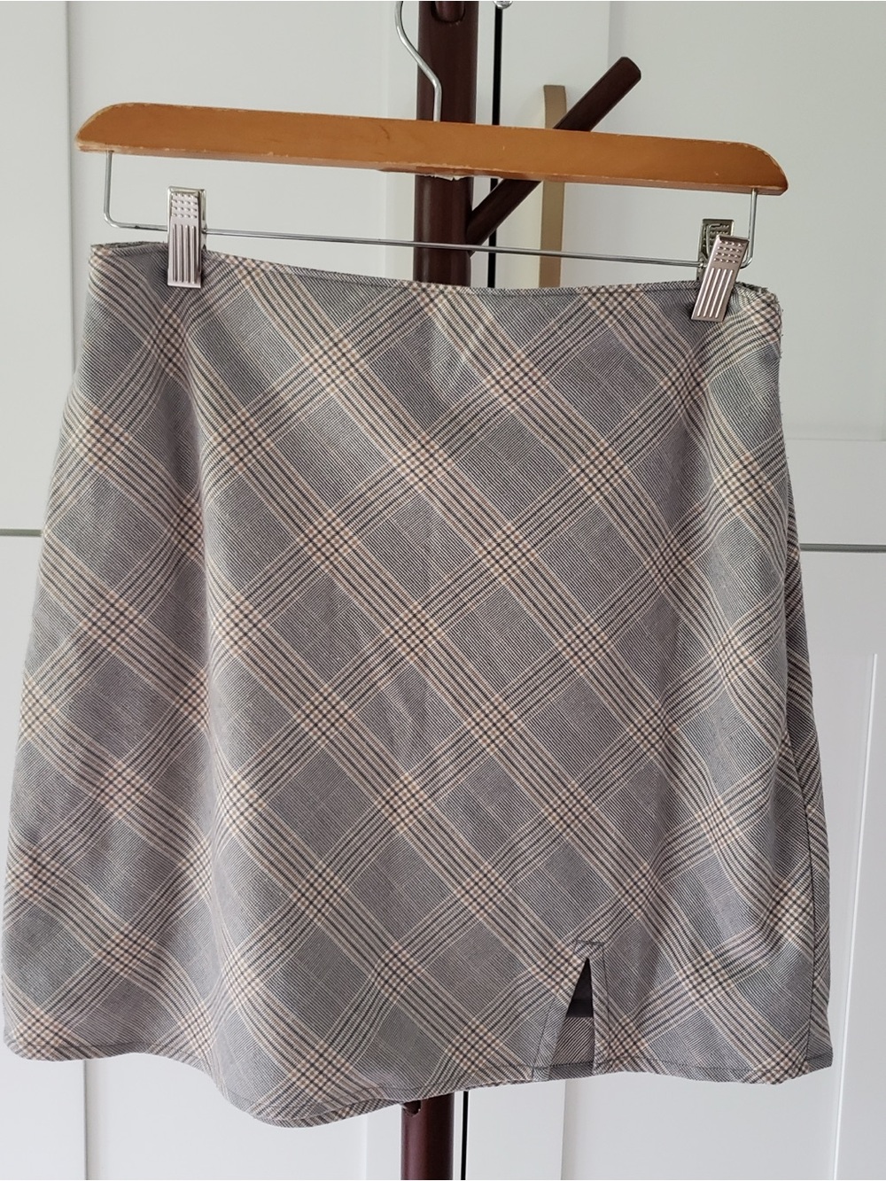 Abercrombie & Fitch Mini Skirt Womens Medium Gray Plaid with Front Slit